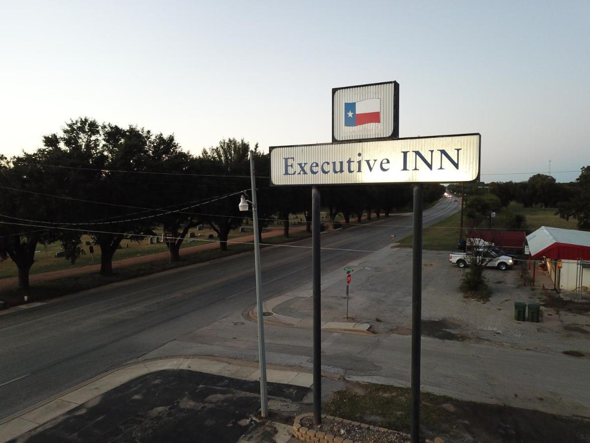 Executive Inn San Saba Extérieur photo