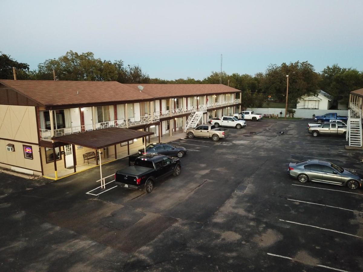 Executive Inn San Saba Extérieur photo